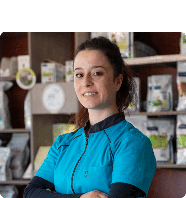 Photo de Léa assistante vétérinaire spécialisée à la clinique des 3 Rivières à Chaussin