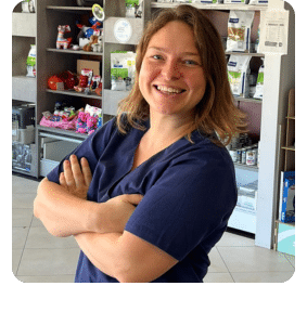 Photo du docteur vétérinaire Diane Guillaume à la clinique des Epenottes et 3 Rivières à Dole et Chaussin